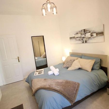 Gzira 3 Bedroom Apartment Luaran gambar
