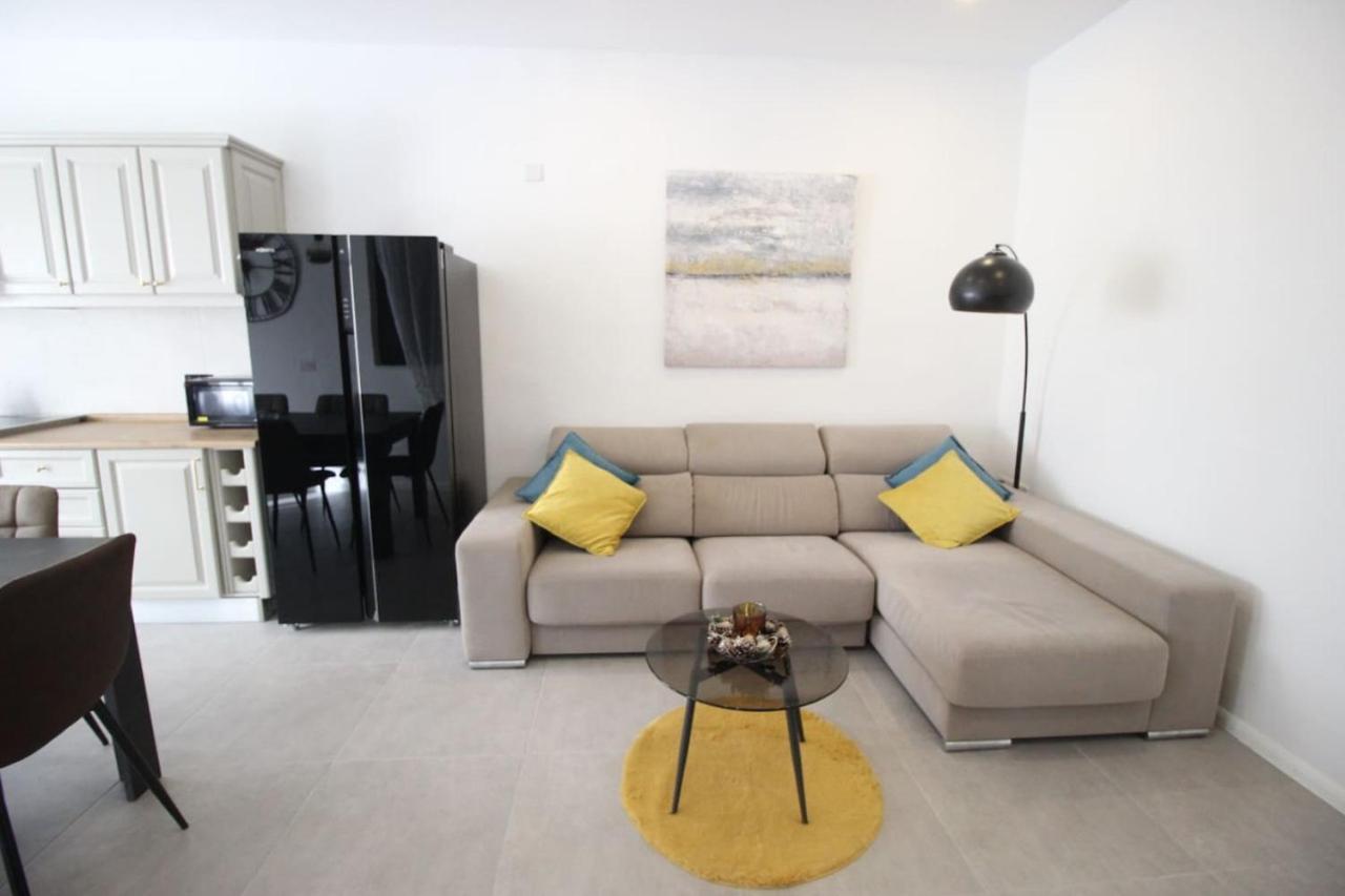 Gzira 3 Bedroom Apartment Luaran gambar